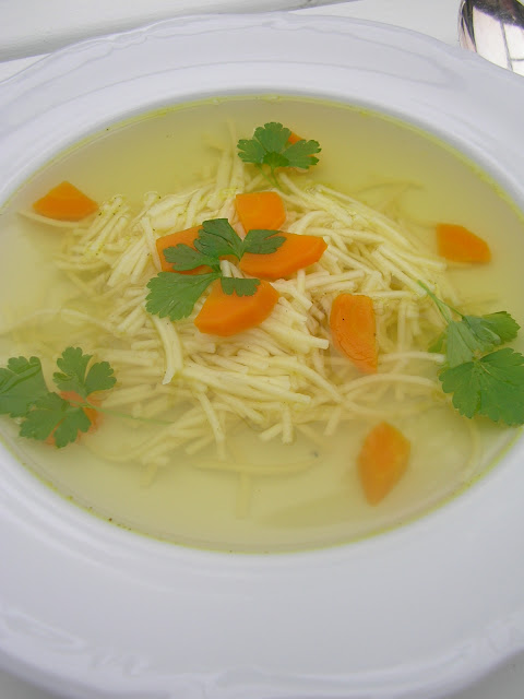 Najlepszy rosół drobiowo-wołowy i kilka porad