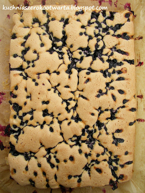 Ekspresowe i przepyszne ciasto z jagodami