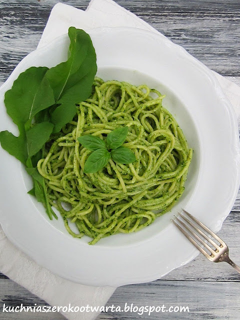 Spaghetti z pesto z rukoli
