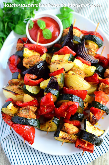 Szaszłyki z piersią kurczaka