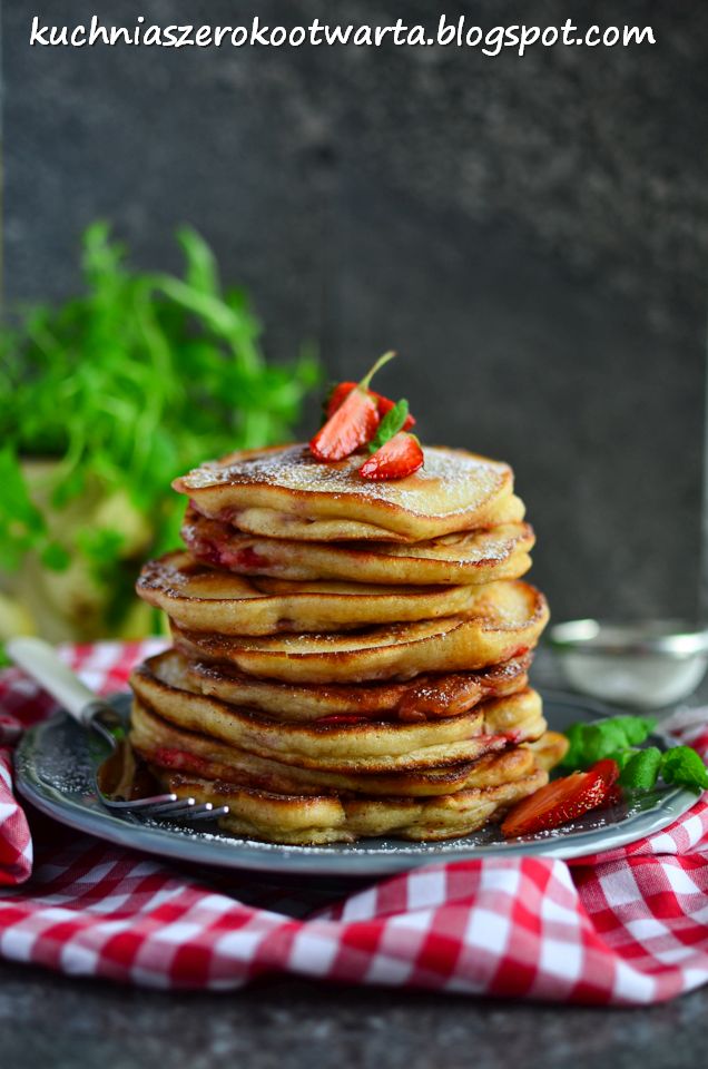 Racuchy z truskawkami